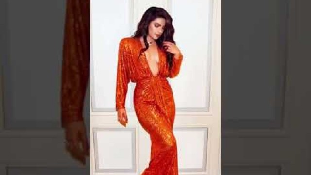 'Priyanka Chopra in Paris Fashion Show // Coast-Anno Domini Beats (No Copyright Music) #essencemusic'