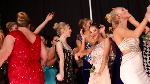 'RaeLynn\'s Boutique 2016 Prom Fashion Show'