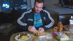 'What Pro Bodybuilders Eat for Dinner | \"Mom Food\" w/ Chris Bumstead'