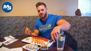 'What Bodybuilders Eat At Restaurants | Sushi Feast | Logan Franklin'