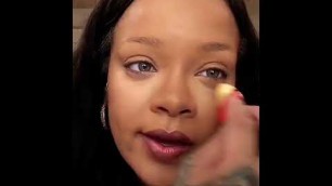 'Rihanna Puts On Fenty Beauty Makeup ❤