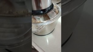 'trying to make peanut butter using food processor'