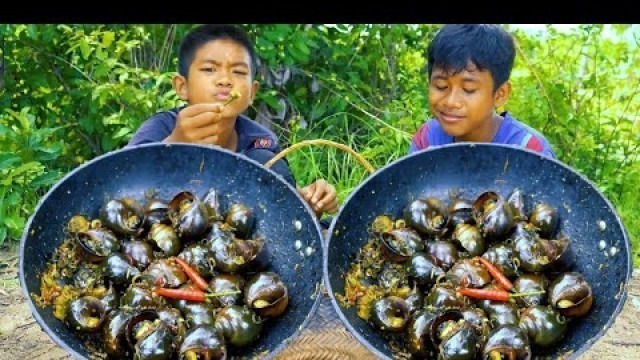 'Primitive Smart Boys Cooking the Best Snails The Most Delicious Food #primitivenaturalworld'