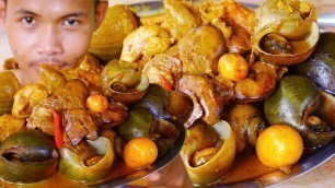 'Yummy Cooking Curry River Snail with Chicken gizzard - Eating Delicious snails food'