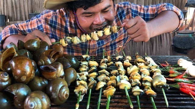 'Yummy! BBQ Snails Recipe eating Delicious - Cook snail for food'