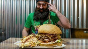 'BACKYARD BBQ\'S UNDEFEATED COLOSSAL BURGER CHALLENGE | BeardMeatsFood'