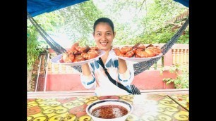 'Yummy! Braised freshwater lobsters and snails ! Family food'