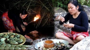 'Catch snails at night cooking for food Survival in Jungle # 345'