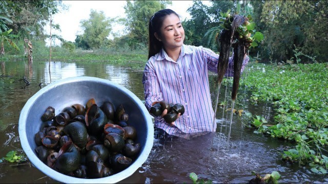 'It has a lot of snail in my village lake, I catch them for cooking / Cooking with Sreypov'