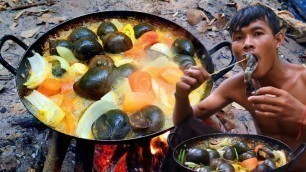 'Curry Snails Food - Cooking Curry Snails - Curry Snails Recipe'