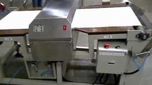 'Metal Detector for Food Industry / Food Processing Industry / Biscuit / Bread / Bakery Industry'