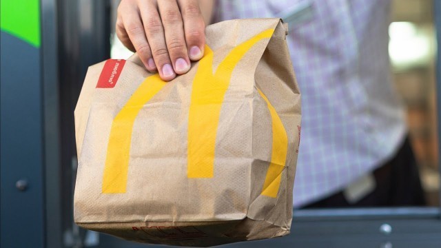 'The Trick To Keeping Fast Food Hot On The Drive Home'