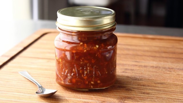 'Thai-Style Sweet Chili Sauce Recipe - How to Make a Sweet & Spicy Chili Dipping Sauce'