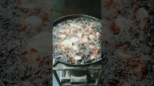 'Frying Samosa, Street Food of Nagpur.'