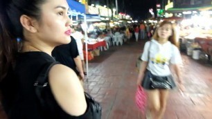 'JALAN ALOR NIGHT STREET FOOD WALKING AROUND'