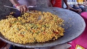 'INDIAN STREET FOOD - Bombay Tawa Pulao | ROADSIDE STREET FOOD IN MUMBAI | INDIAN STREET FOOD'