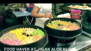 'Street Food Haven at Jalan Alor KL'