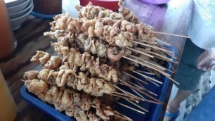 'BUBUR PAKAI SATE KULIT KRISPI - INDONESIAN STREET FOOD'