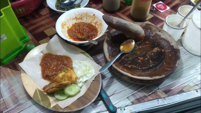 'KULINER MALAM?? AYAM PENYET MURAH WARUNG ADEL KULINER PEKANBARU - INDONESIAN STREET FOOD'