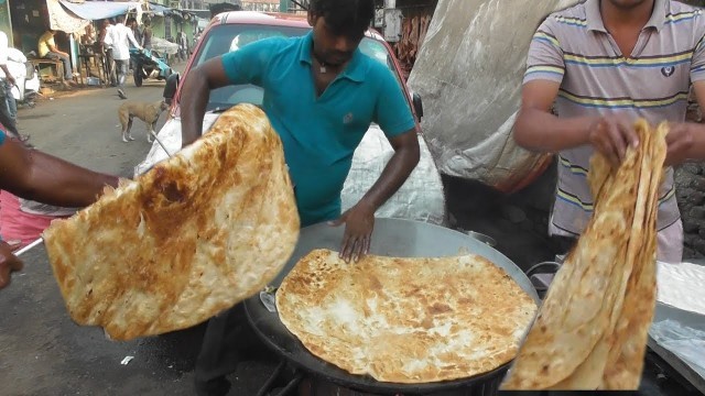 'World Big Paratha with Halua @10 rs ($0.14) Only | Best & Cheap Street Food Mumbai'