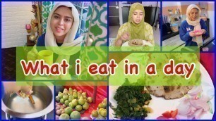 'What I Eat in a day | PCOS diet | Indian diet veg meal | saba Ibrahim | saba ka jahaan'