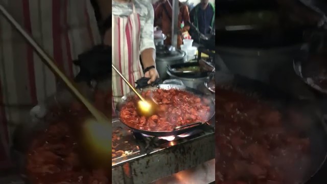 'Best chicken manchurian // Mumbai Street food #chicken #streetfood #short  #bestmanchurian'