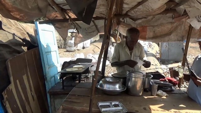 'Street Food, Mumbai. Indien. Exotische Gerichte.'