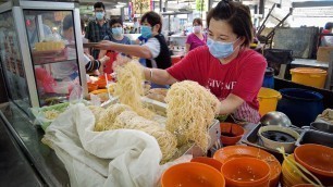 'Malaysia Hawker Food | Pasar Air Panas Morning Market'