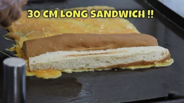 'Long Omelette Burger Sandwich | Roti Si John | Indonesian Street Food'