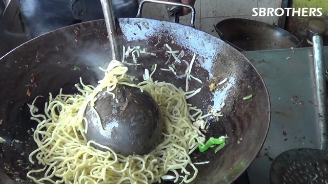 'Indian Street Food - Street Food || Vegetable Noodles Recipe | Indian Street Food Mumbai'