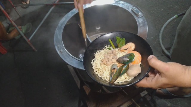 'BEGINI CARA BIKIN KOREAN NOODLE YANG JUALANNYA DI KAKI LIMA - ASMR INDONESIAN STREET FOOD'