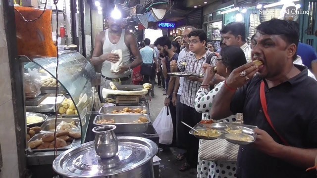 'Best Choice for Veg Food Lover ( Abhinandan ) | Street Food Kolkata Bara Bazar'