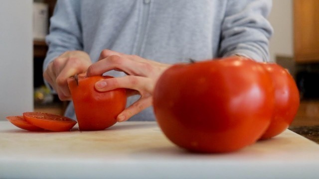 'FOOD VIDEOGRAPHY - How To Create A Cinematic Food Sequence!'