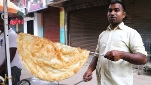 'Indian Street Food - Street Food in Mumbai - Halwa Paratha | Mumbai Famous Halwa Puri | Khau Gali'