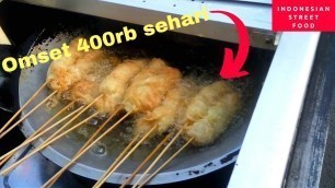 '400 rb sehari cuma jualan cilok goreng telur | Indonesian street food'