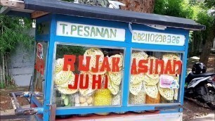 'SEDAP BANGET ASINAN SAYUR BETAWI 1 PORSI 15 RIBU - INDONESIAN STREET FOOD'