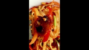 '#shorts , #Short , #trending , #vegan #foodlover #breakfast , #noodles , #stirfry  #stirfrynoodle'