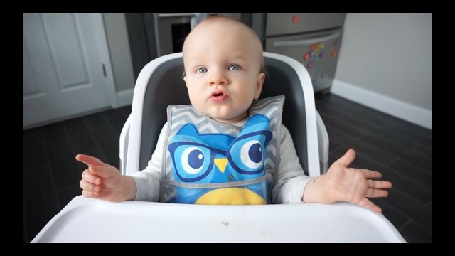 'WHAT I EAT IN A DAY | 11 MONTH OLD EDITION'