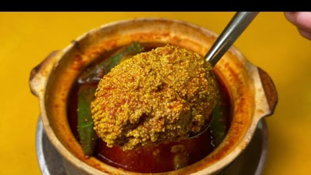 'MALAYSIAN STREET FOOD - Asam Pedas TELUR IKAN & Roti Terbang @ Ujang Asam Pedas, Melaka'