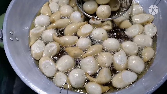 'PHILIPPINES STREET FOOD KIKIAM AND SQUID BALL/ PINOY STREET FOOD SQUID BALL  KIKIAM 2021'