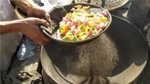 'Karachi Street Chips Without Oil | Old Man Frying With Salt | Kadhai Papor Recipe'