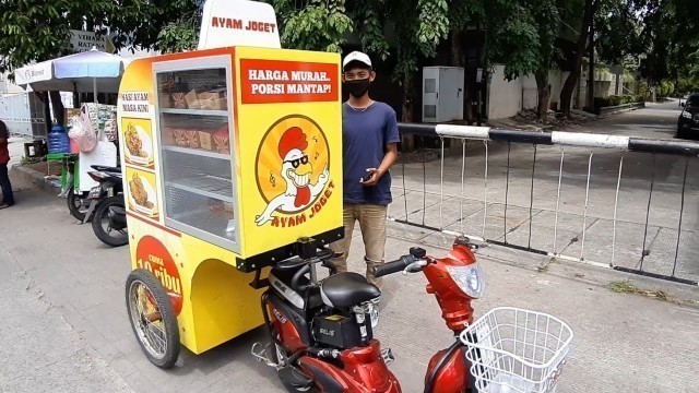 'RP. 10 RIBU DAPAT AYAM JOGET - JUALANNYA PAKAI MOTOR LISTRIK !! INDONESIAN STREET FOOD'