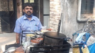 'Mumbai Man selling Dosa on Cycle From 25 years|| Indian Street Food'