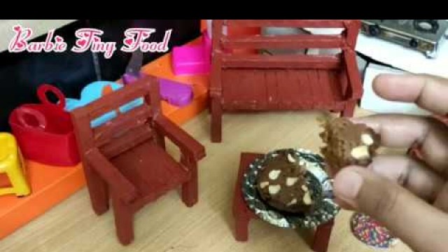 'Mini Biscuit Cake Recipe in Tamil #48 Mini Foodkey  Barbie Tiny Food  Tiny Cooking Show'