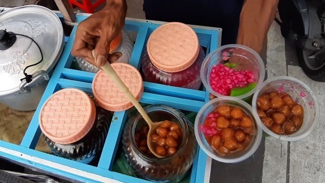 'BUBUR SUMSUM !!! MENU BUKA PUASA YANG BIKIN KANGEN - INDONESIAN STREET FOOD'