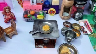 'Mini Food Cooking - Makki Aloo Paratha | Miniature Food Cooking | Tiny Food Cooking | Mini Kitchen'