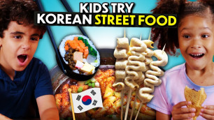 'Kids Try Korean Street Food For The First Time! (Tteokbokki, Kimbap, Hotteok, Bungeo-ppang)'