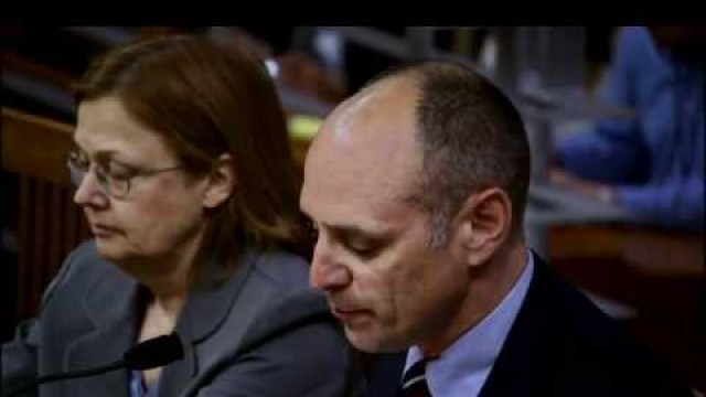 'Food Inc - Official Trailer [HD]'