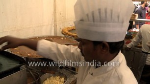 'Pao Bhaji, Aloo Tikki, Veg roll being sold at food fest in Delhi'