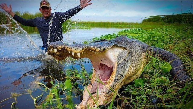 'Giant Alligator Terrorizes Local Fisherman!!! {Catch Clean Cook} with Guga Foods!!!'